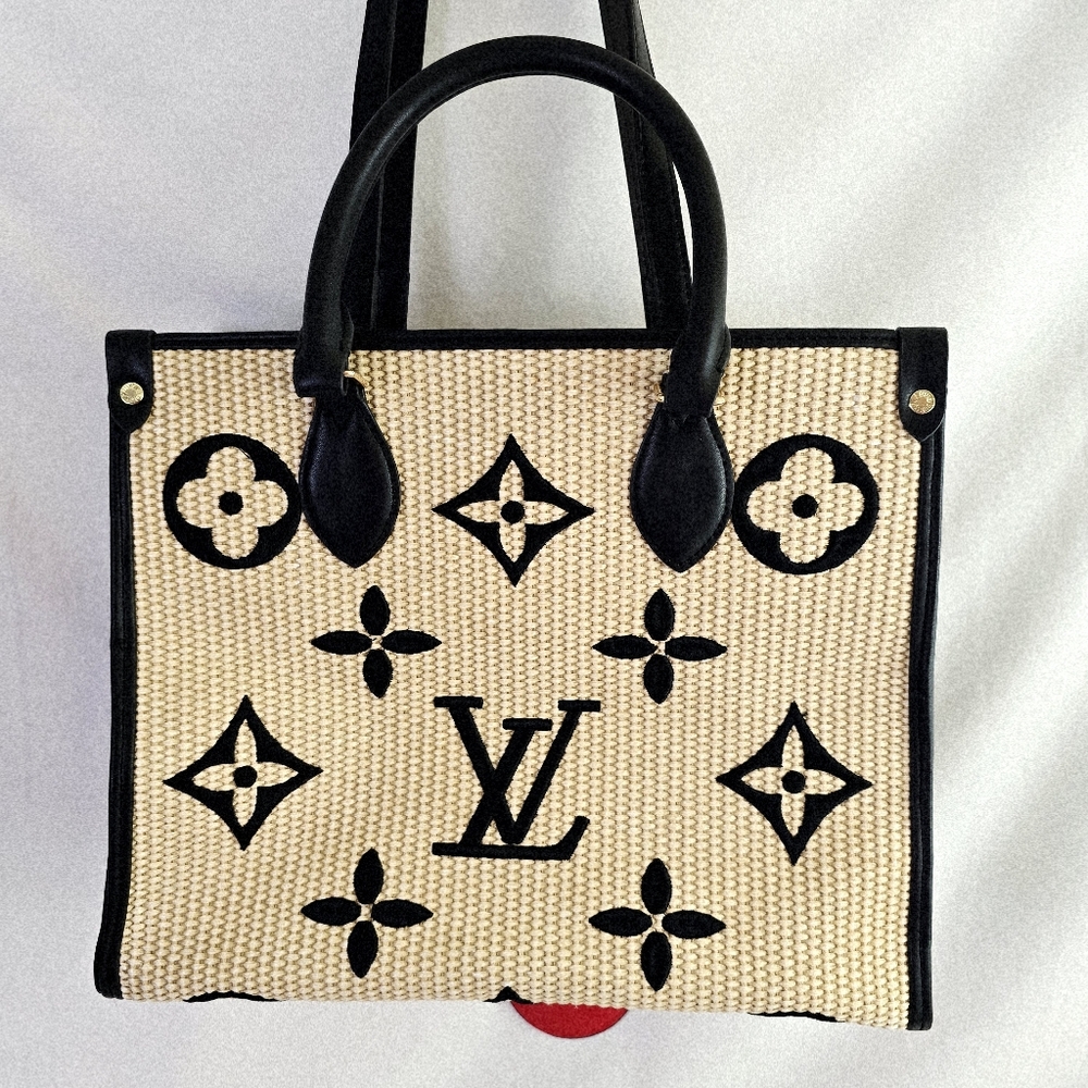 Fun FAUX Fashion Woven Beige Black Tote Metal Toggle Close 2 handles Never Used - Picture 3 of 13